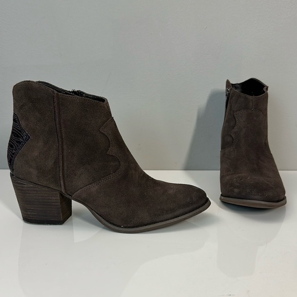 Marc Fisher Shoes - Marc Fisher Stefani Brown Suede Western Booties Size 8